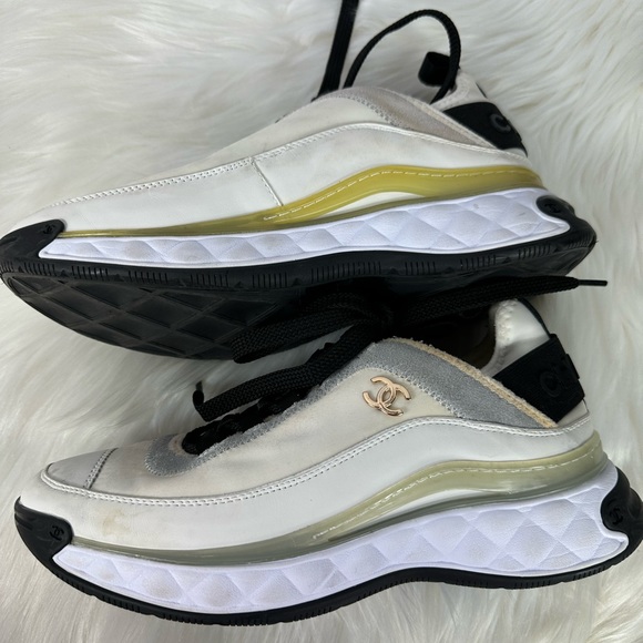 Chanel CC Cap Toe Logo Sneakers Sz 40 - Picture 6 of 16